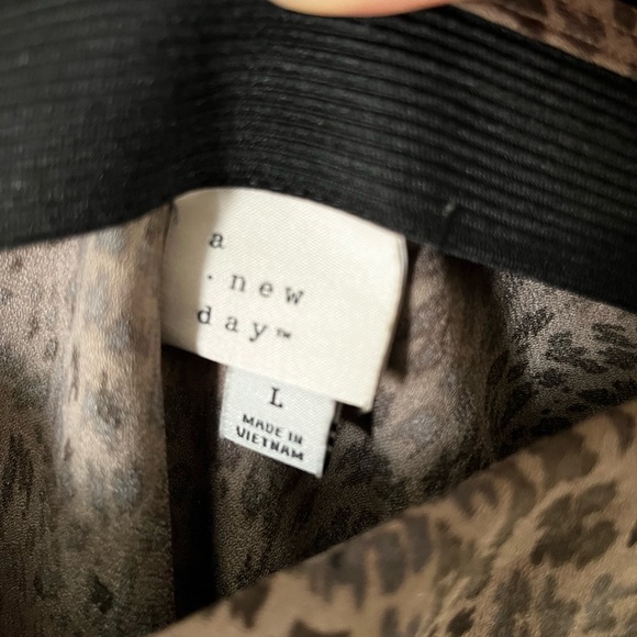 Cheetah Tea Length/Maxi Skirt | Size L - Picture 3 of 3